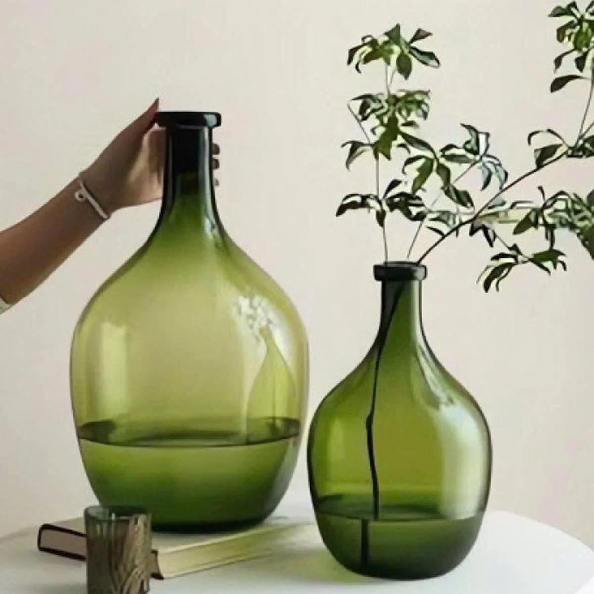 BÌNH HOA THUỶ TINH MÀU XANH CỠ NHỎ 3