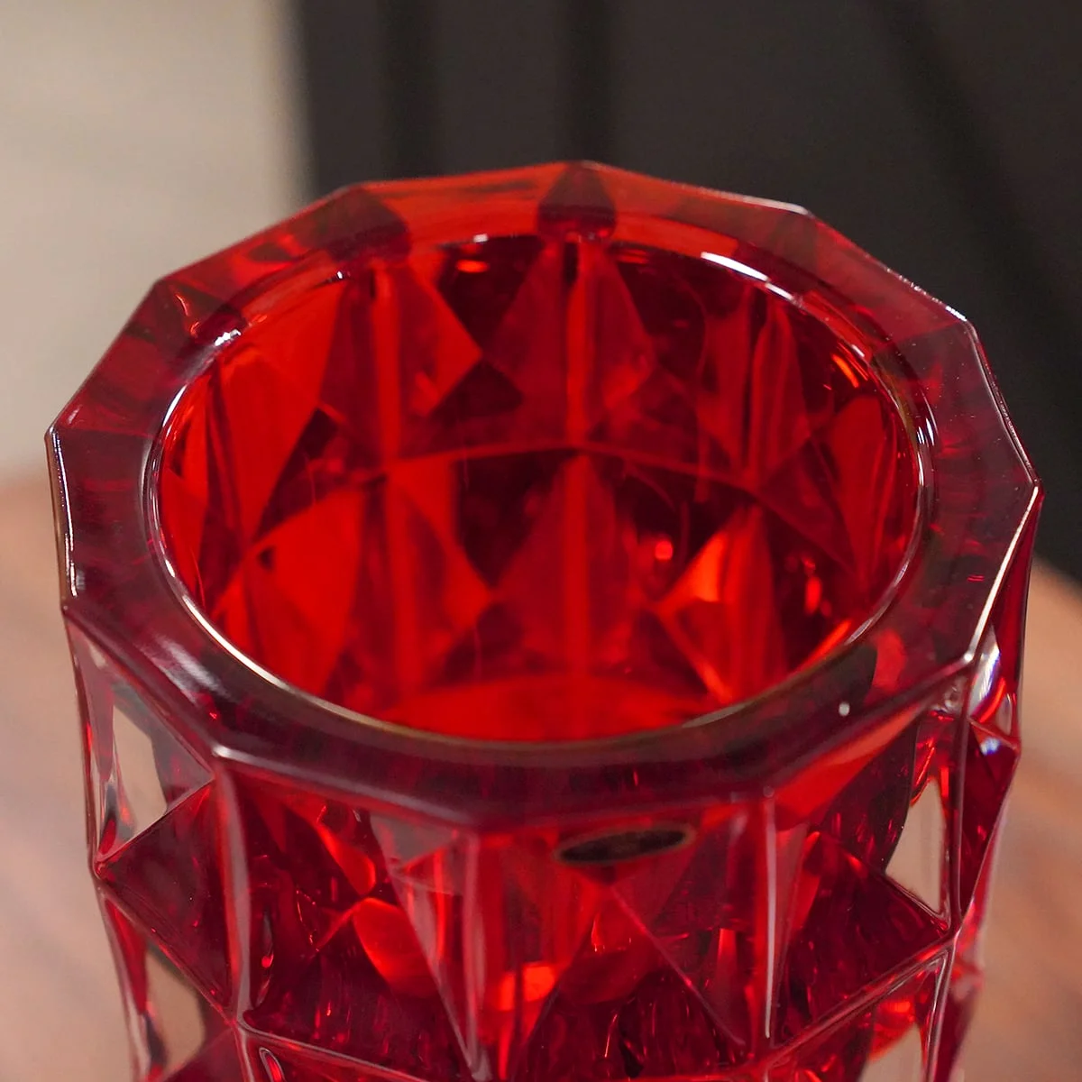 LỌ HOA PHA LÊ KIM CƯƠNG ĐỎ 28CM CRYSTAL 4