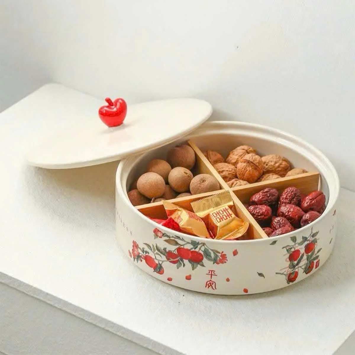 KHAY MỨT TÁO ĐỎ 4