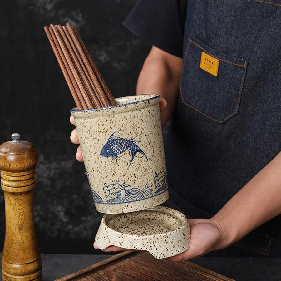 ỐNG ĐỰNG ĐŨA HOẠ TIẾT CÁ 3