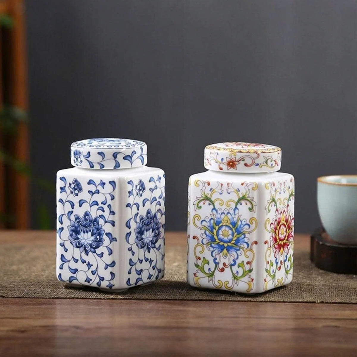 BỘ 2 HŨ ĐỰNG TRÀ HOA VĂN SỨ 5