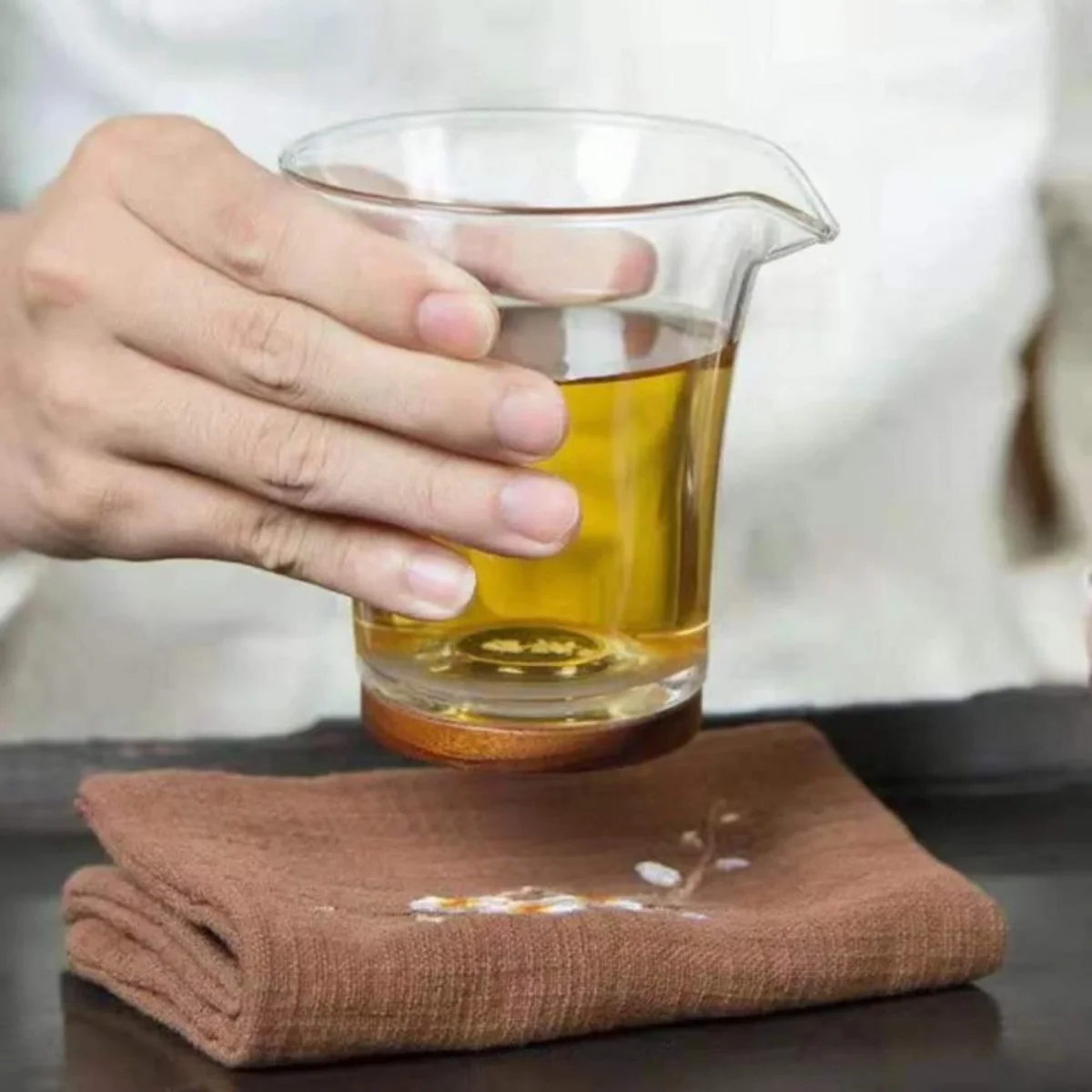 BỘ 4 KHĂN LAU THÊU HOA MAI TRẮNG 5