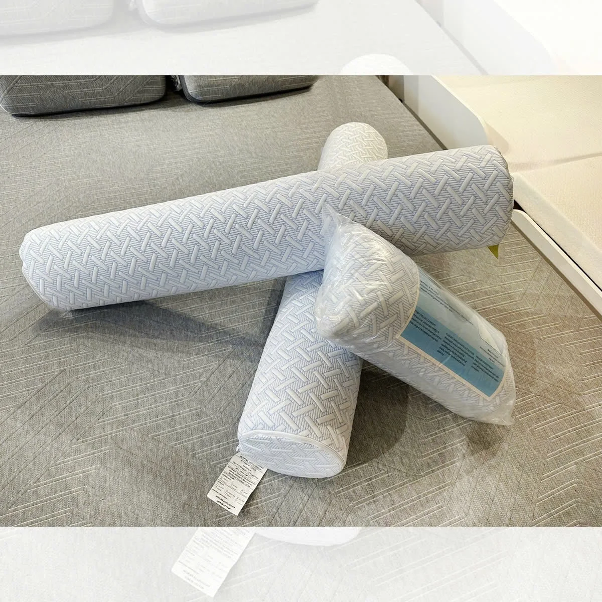 RUỘT GỐI ÔM MEMORY FOAM 4