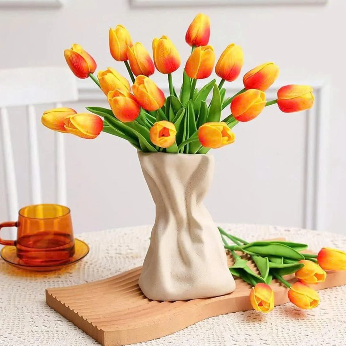HOA TUPLIP MÀU CAM ĐẬM