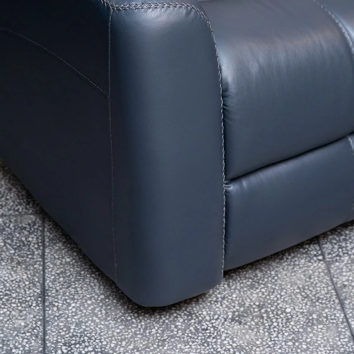 GHẾ SOFA 2 CHỖ DA BÒ CHỈNH ĐIỆN DORIAN 5