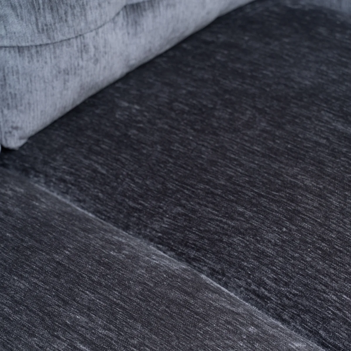 GHẾ SOFA 2 CHỖ ORLA MÀU MIDNIGHT 4