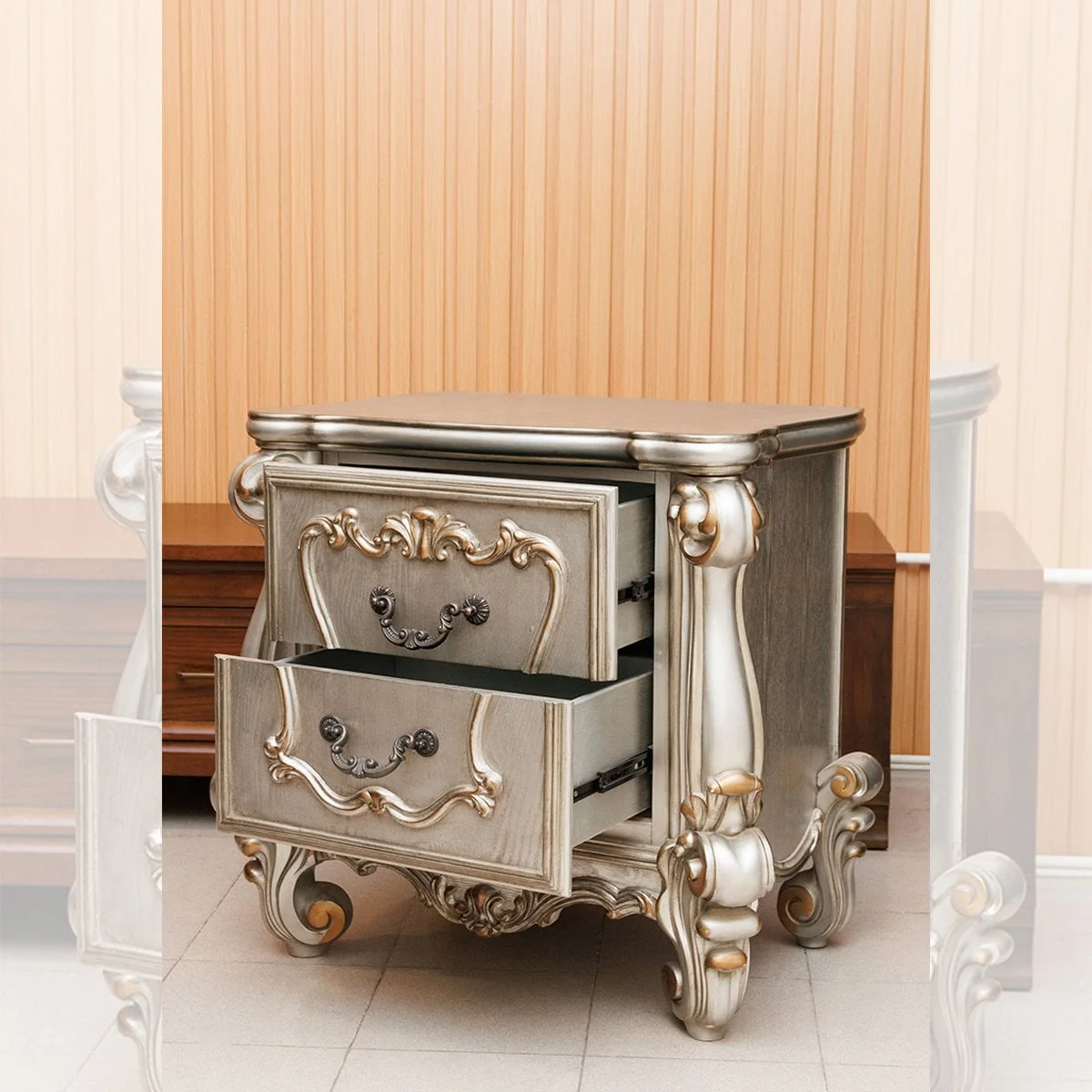 TỦ ĐẦU GIƯỜNG VERSAILLES MÀU BẠC 4