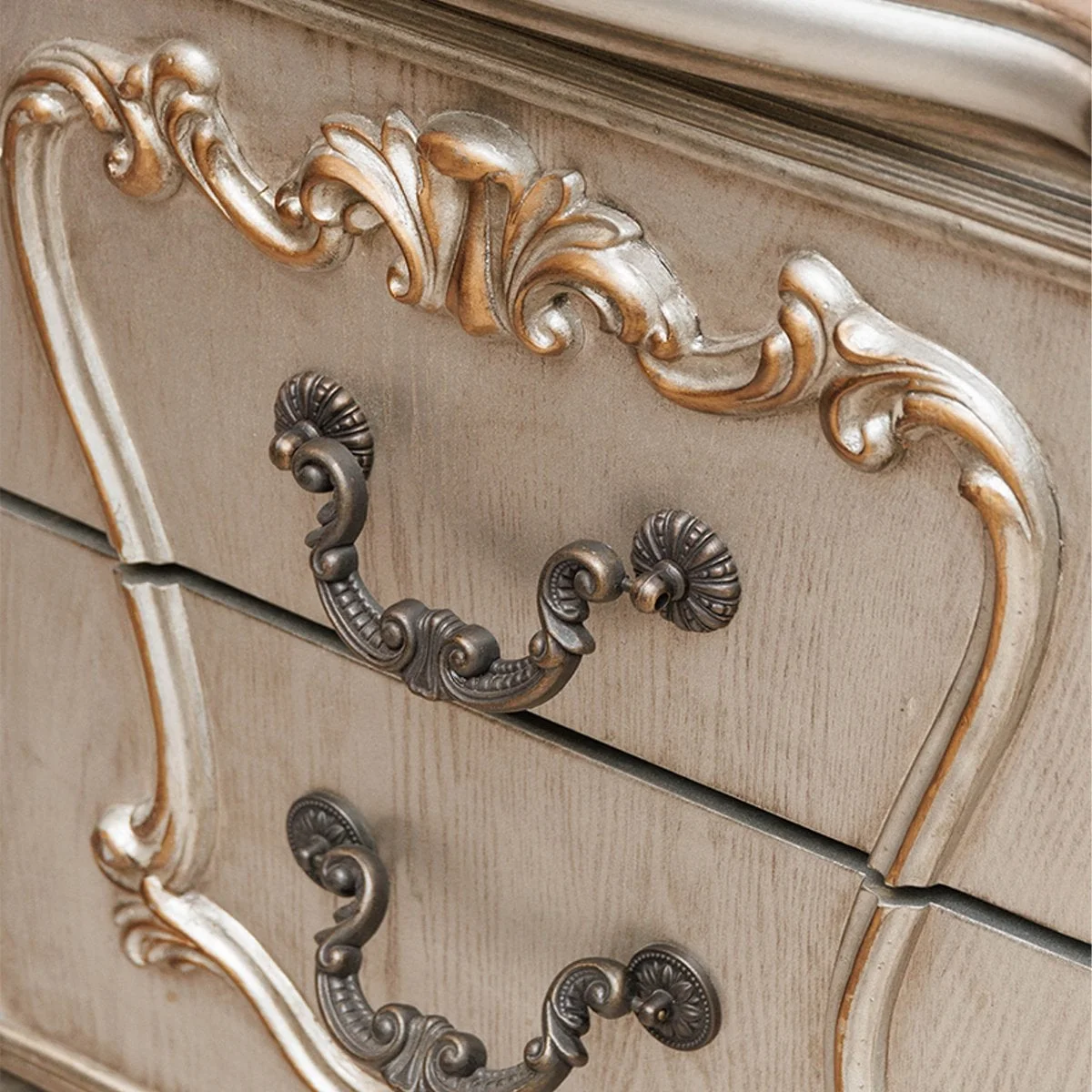 TỦ ĐẦU GIƯỜNG VERSAILLES MÀU BẠC 5