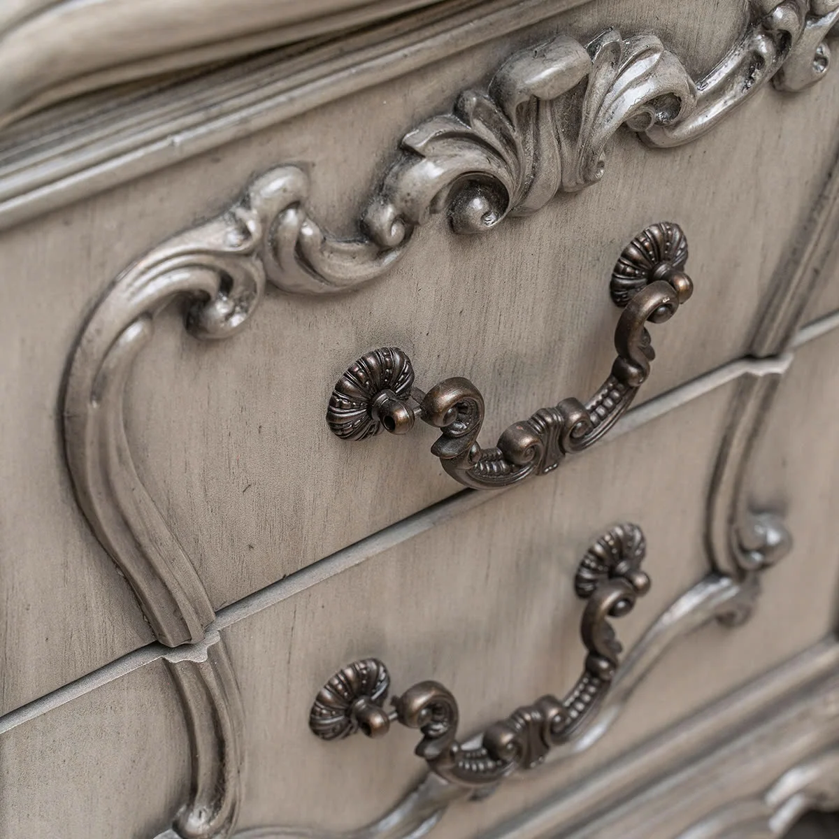 TỦ ĐẦU GIƯỜNG VERSAILLES MÀU XÁM 4