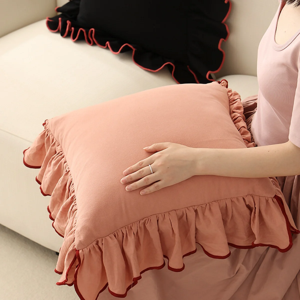 VỎ GỐI SOFA TRANG TRÍ MÀU HỒNG 2